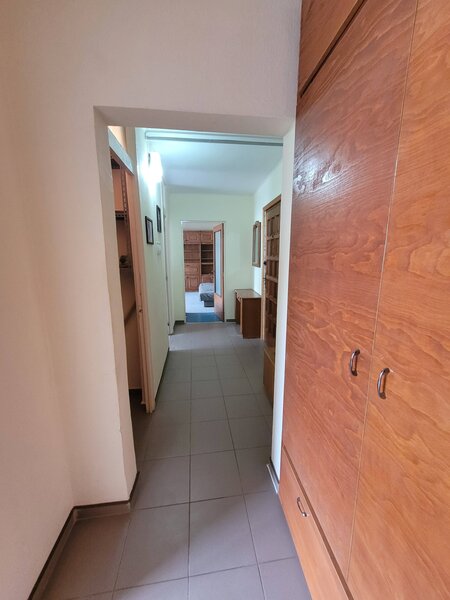 Rahova, str. Vicina, bloc din 1987