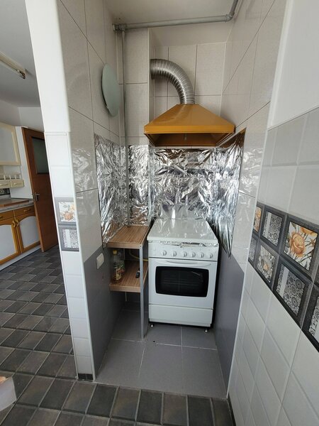 Rahova, str. Vicina, bloc din 1987